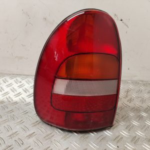 PILOTO TRASERO IZQUIERDO 393811