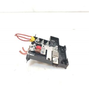 CAJA RELES / FUSIBLES